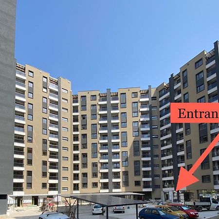 Sunshine Apartment Skopje Buitenkant foto