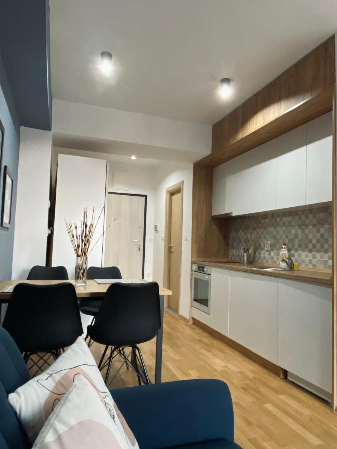 Sunshine Apartment Skopje Buitenkant foto