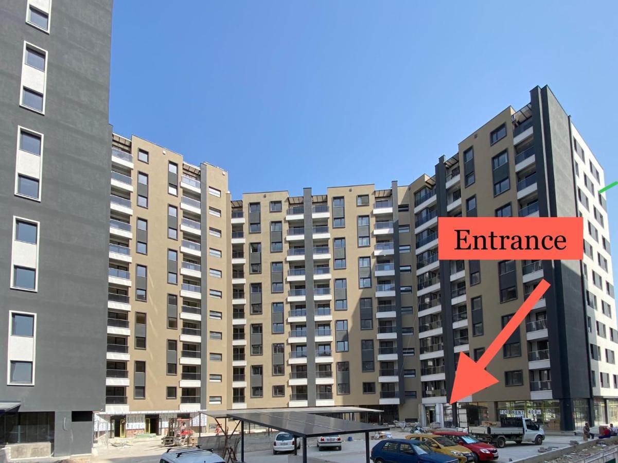 Sunshine Apartment Skopje Buitenkant foto